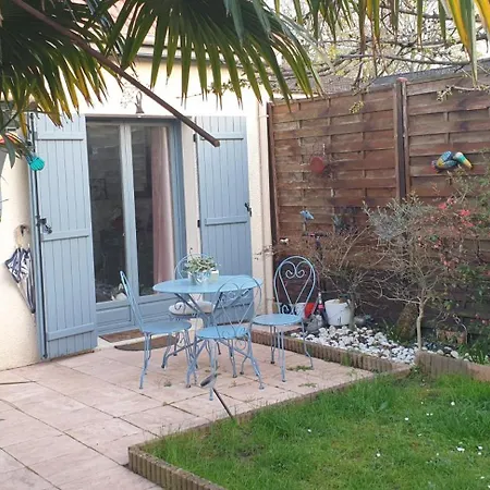 Claude Et Martine Homestay Villeparisis
