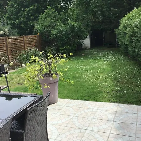 Claude Et Martine Homestay
